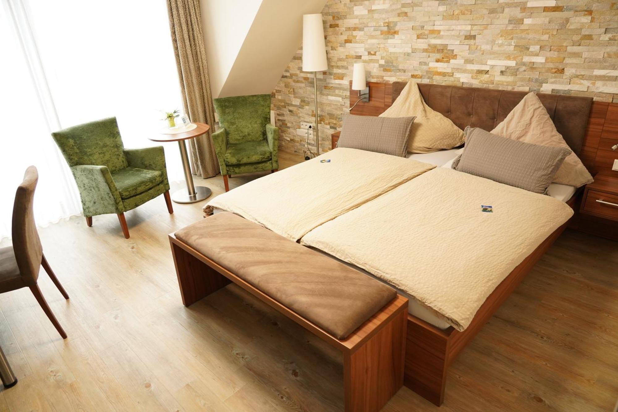 Hotel Dreyer Garni Бад Ротенфелде Екстериор снимка