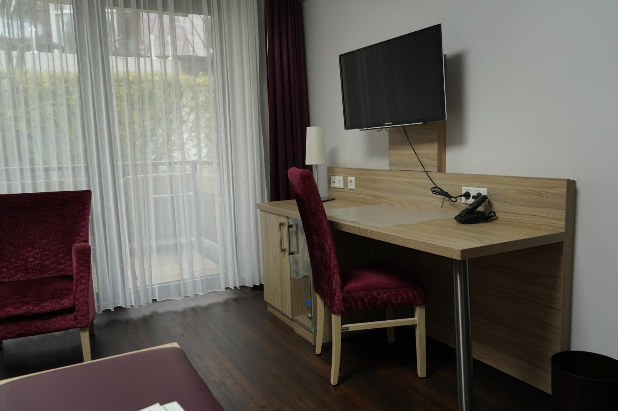 Hotel Dreyer Garni Бад Ротенфелде Екстериор снимка